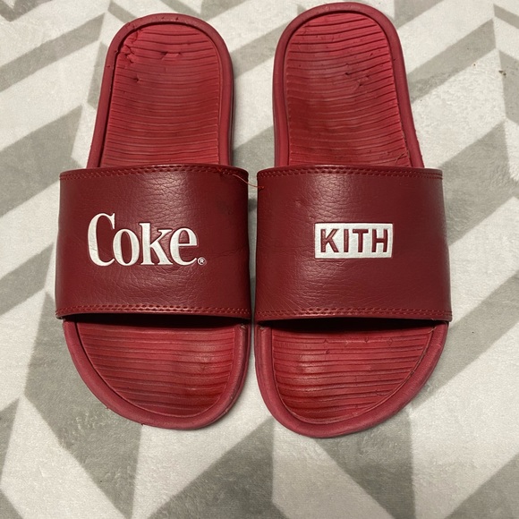 Kith Coca Cola slides - Picture 2 of 4